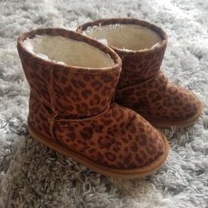 Leopard print toddler boots old navy